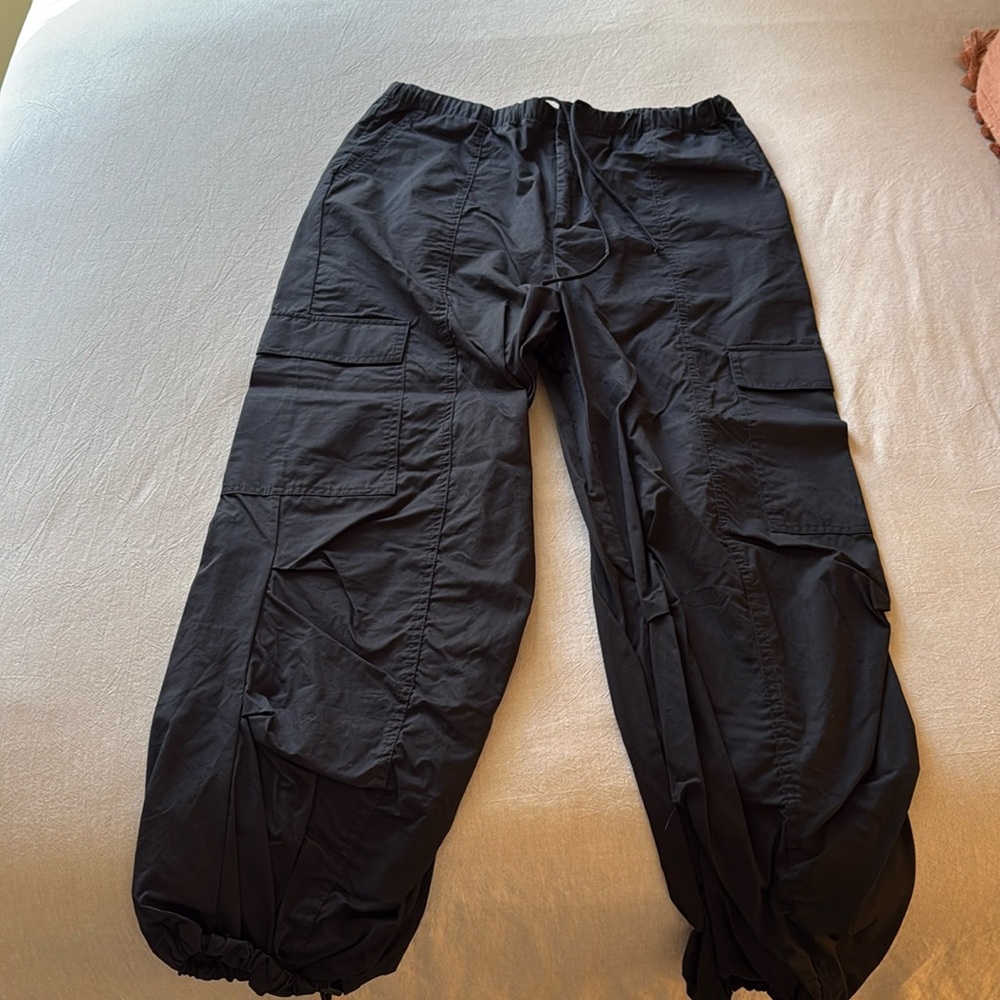 NWOT Zara Cargo Pants